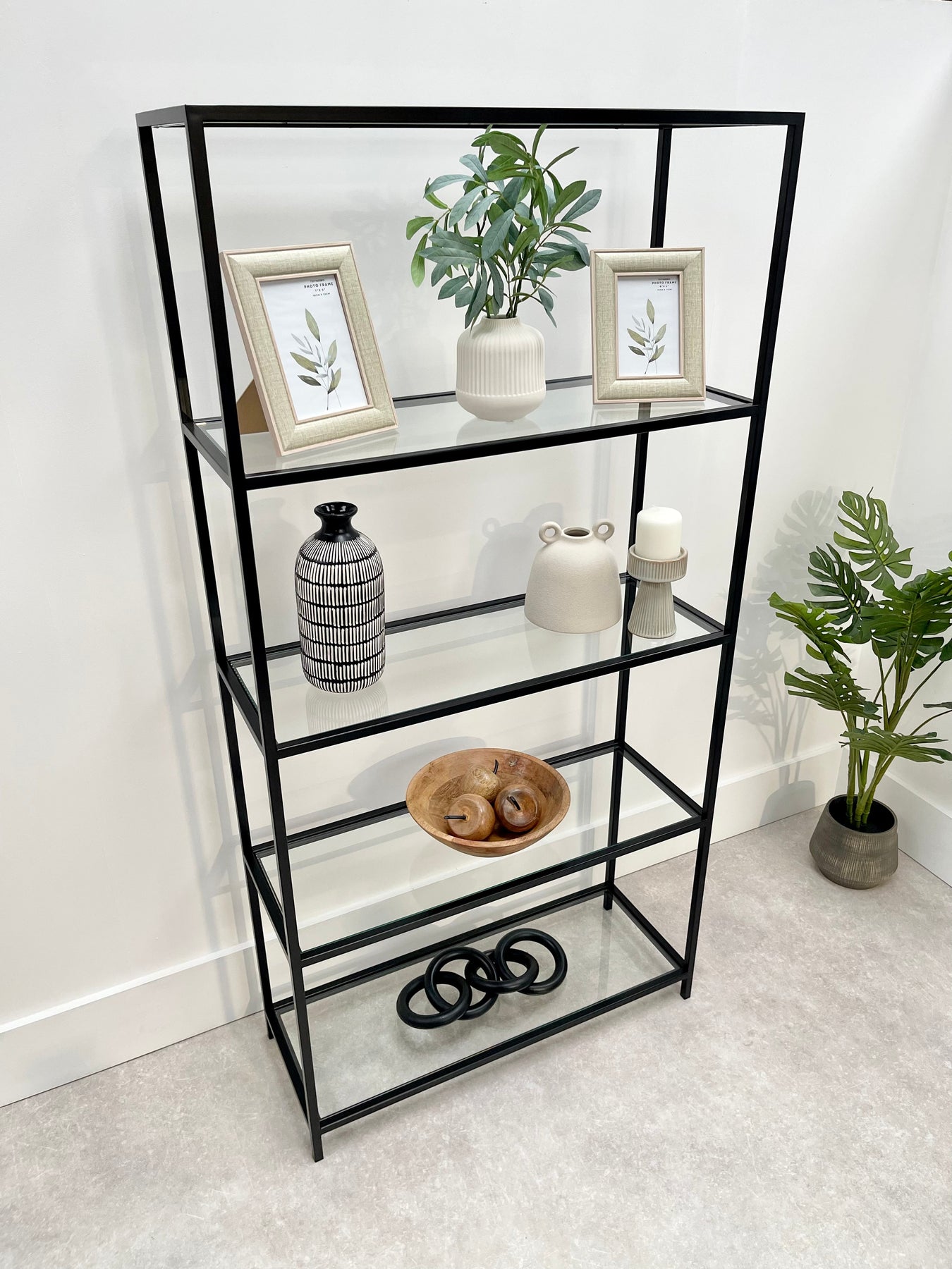 Stonehouse Apartment
