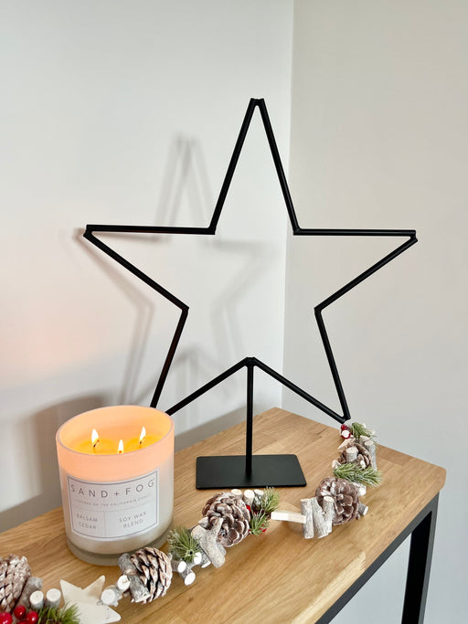 Standing Metal Star Christmas Matte Black